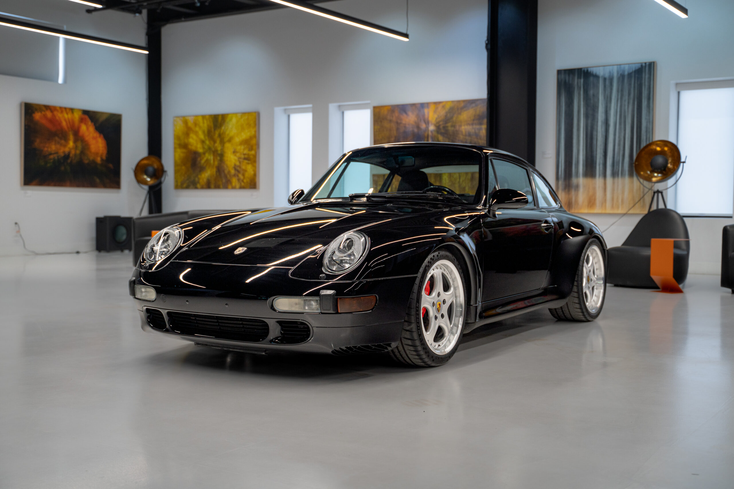 Image of Porsche Carrera 4S 993