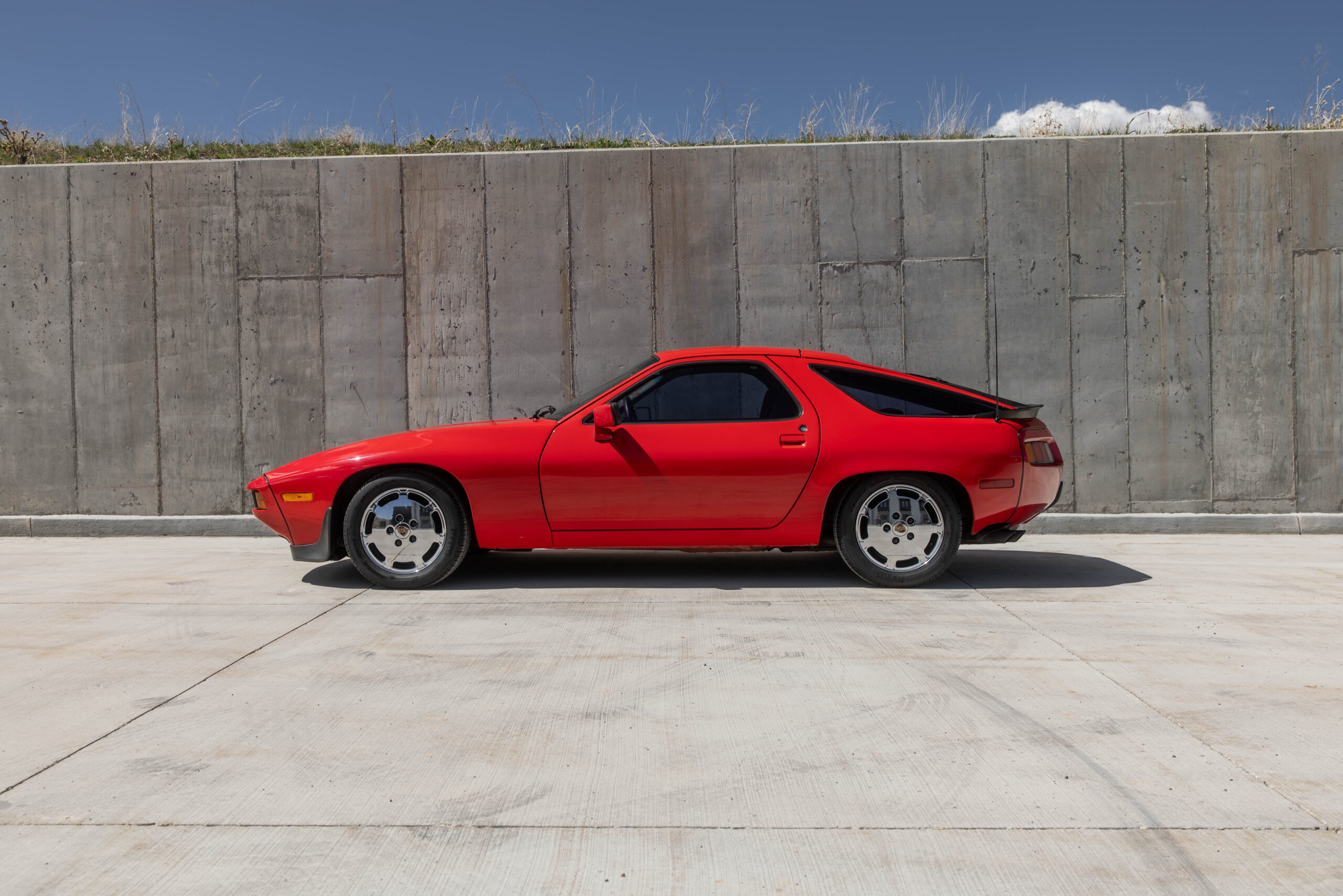 Image of Porsche 928