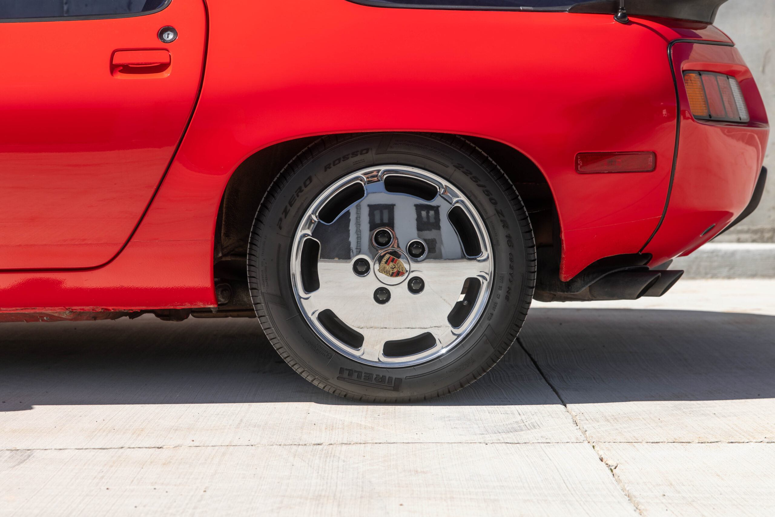 Image of Porsche 928