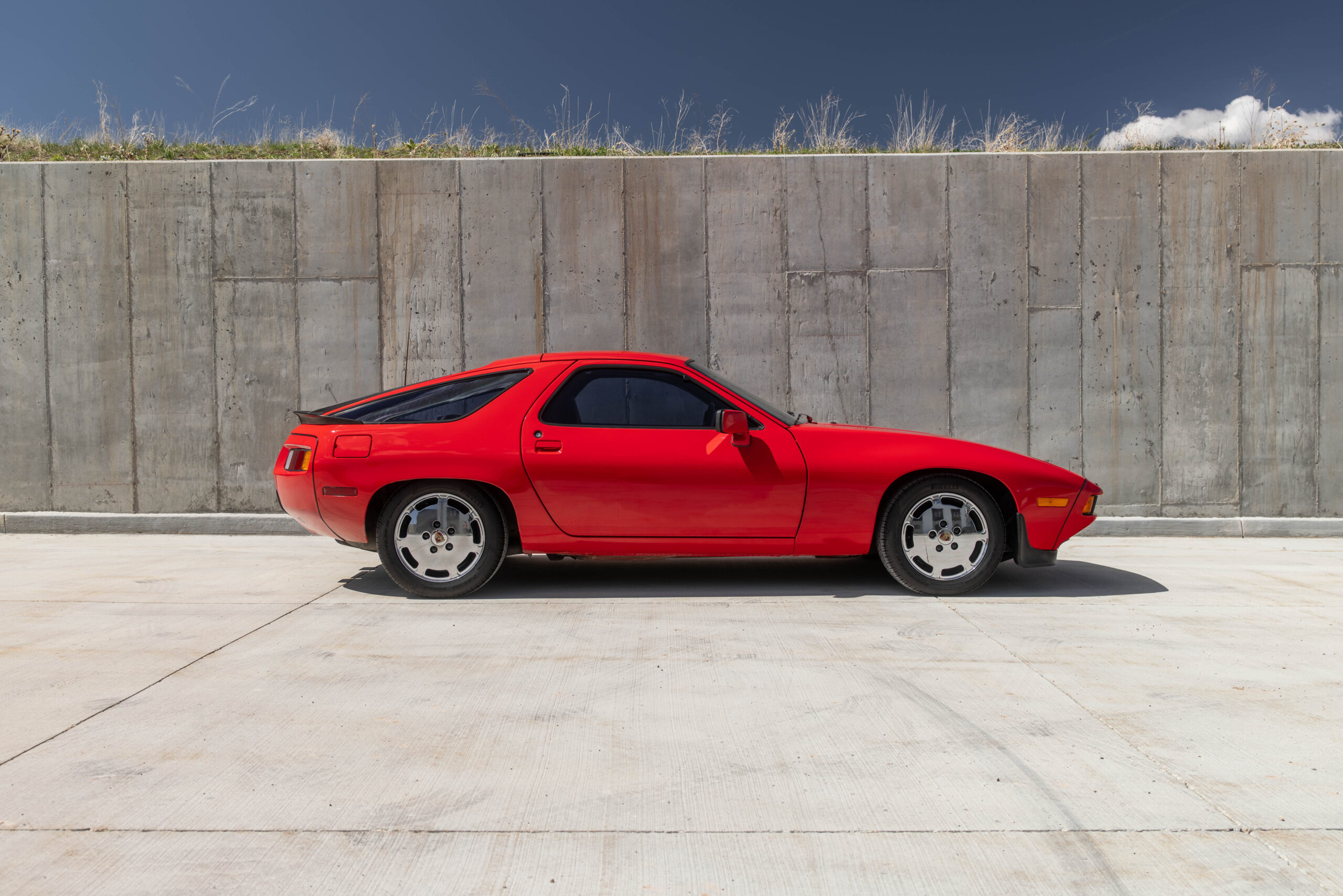 Image of Porsche 928