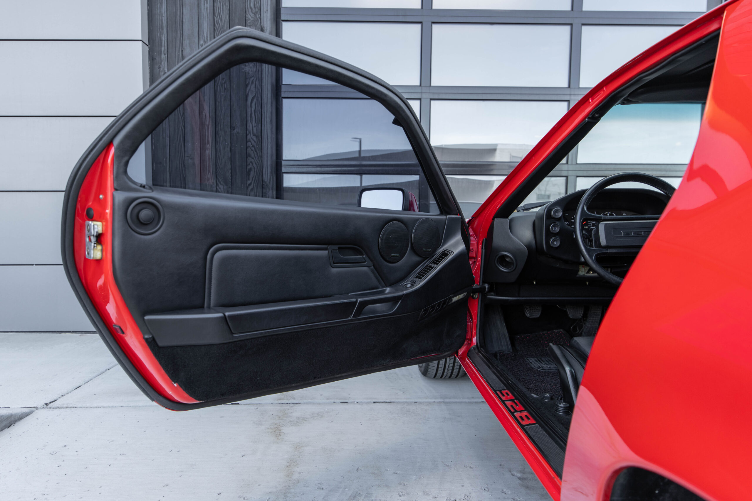 Image of Porsche 928