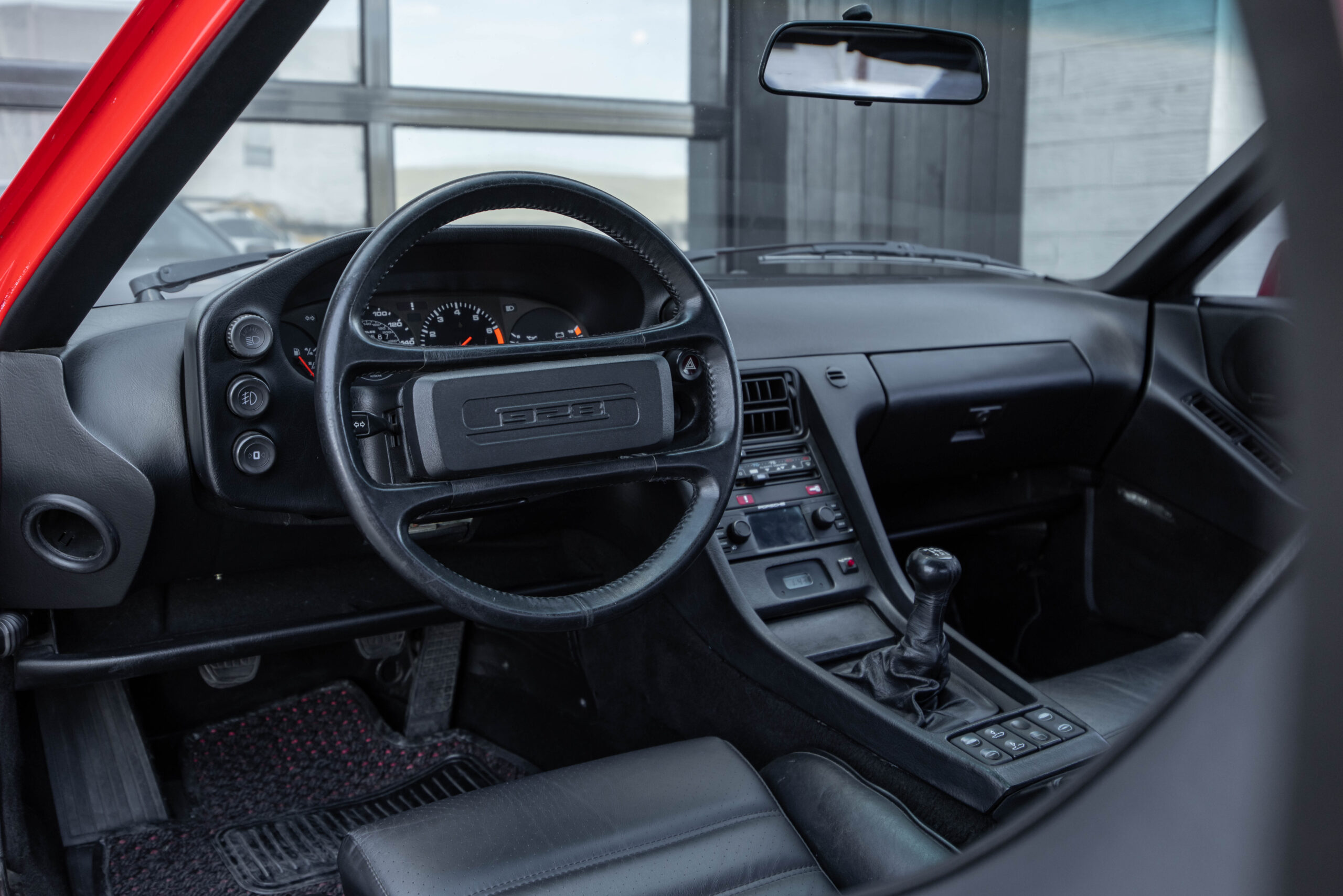 Image of Porsche 928