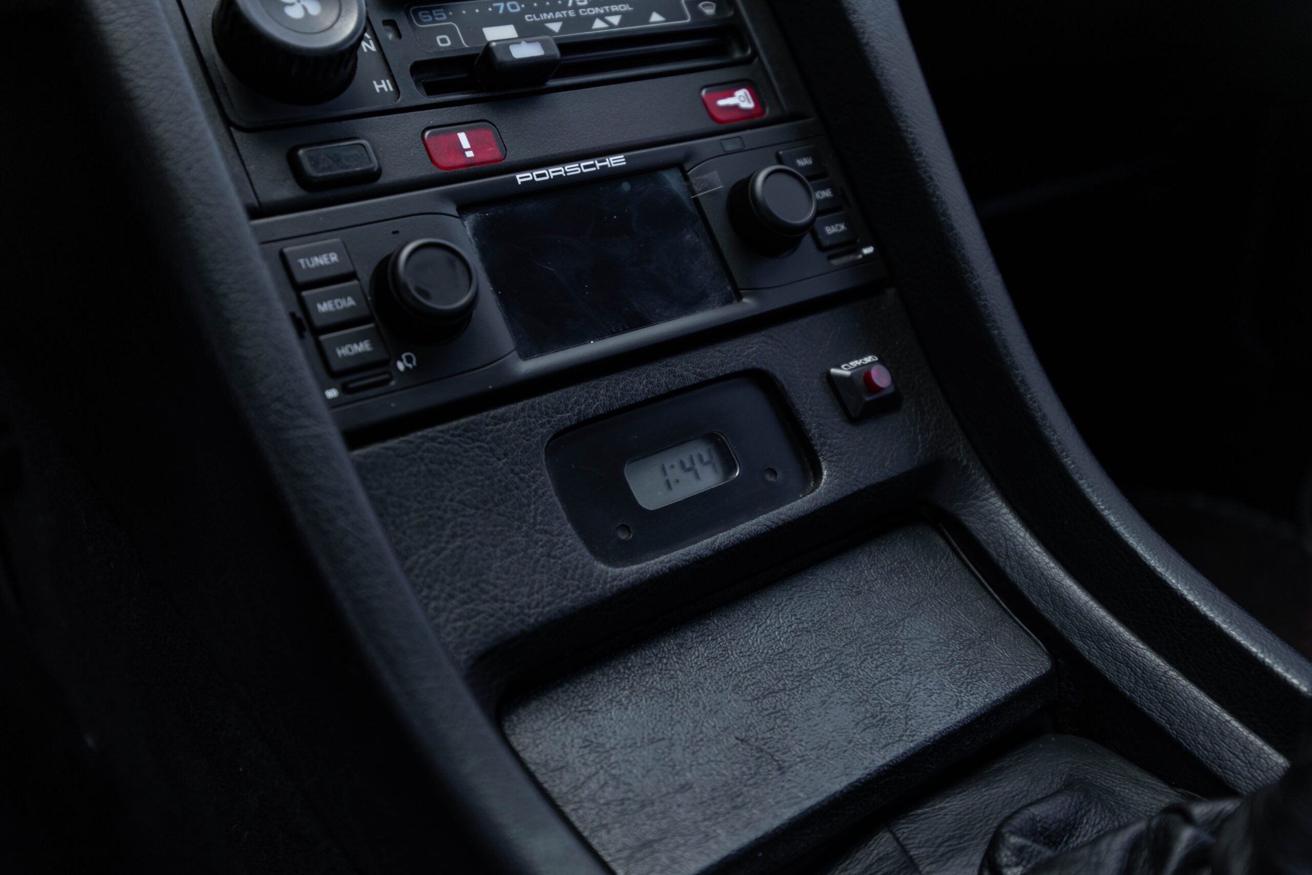 Image of Porsche 928