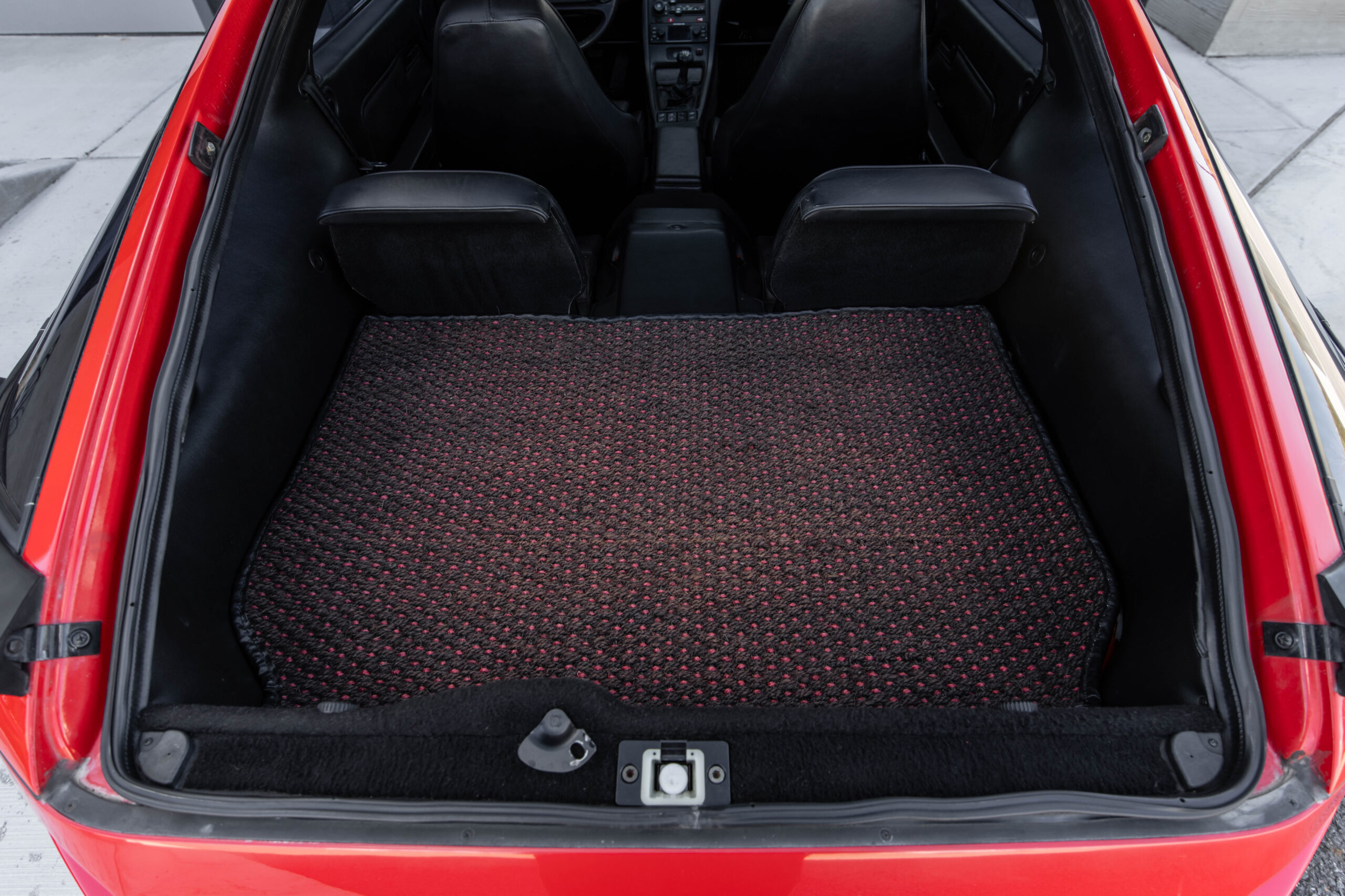 Image of Porsche 928