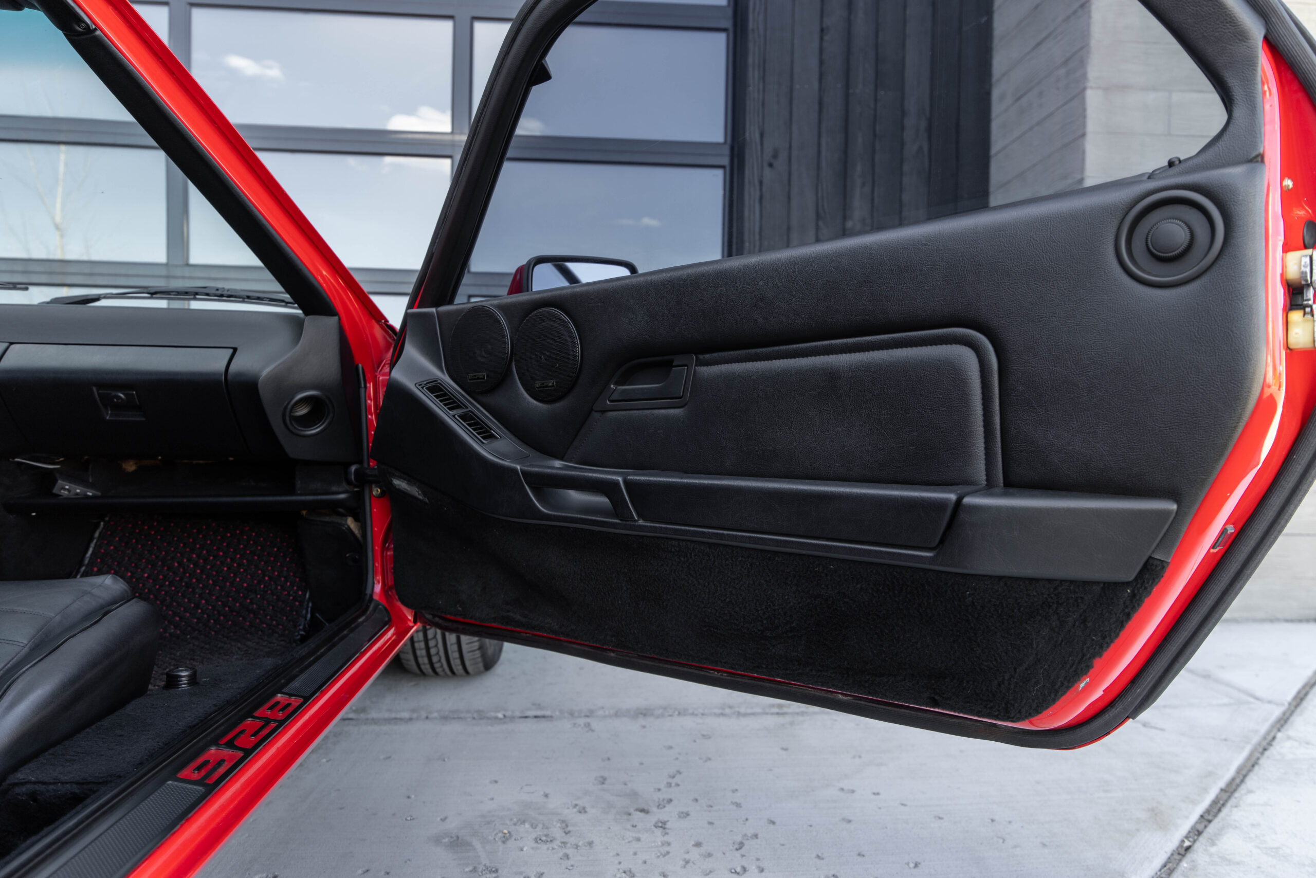 Image of Porsche 928