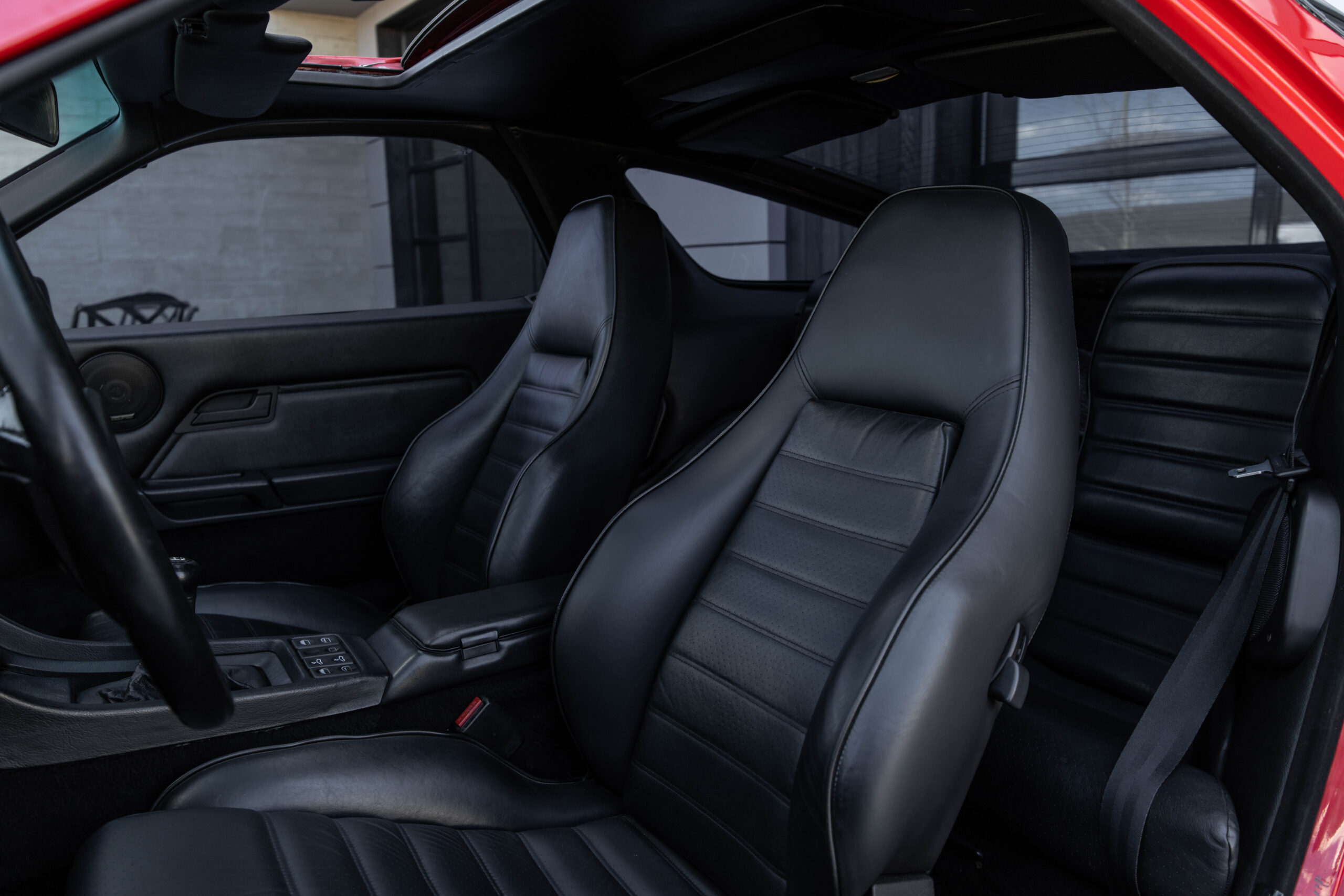 Image of Porsche 928