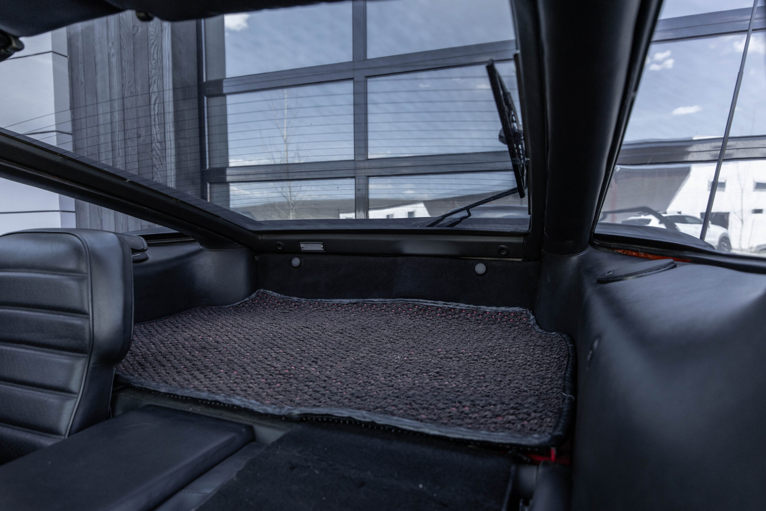 Image of Porsche 928