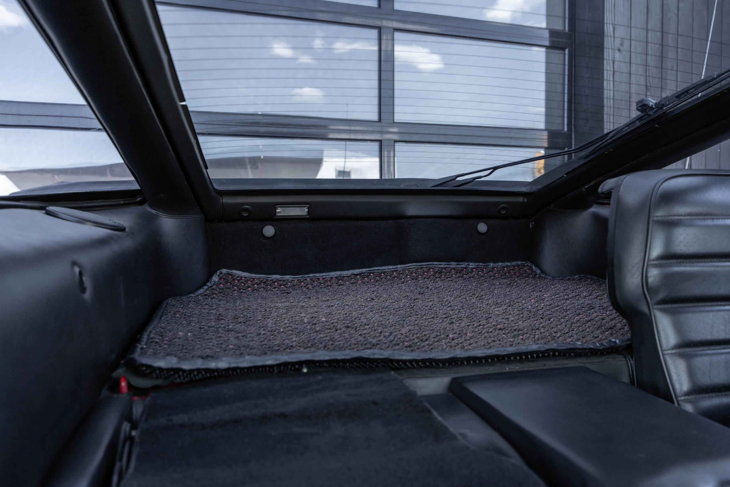 Image of Porsche 928